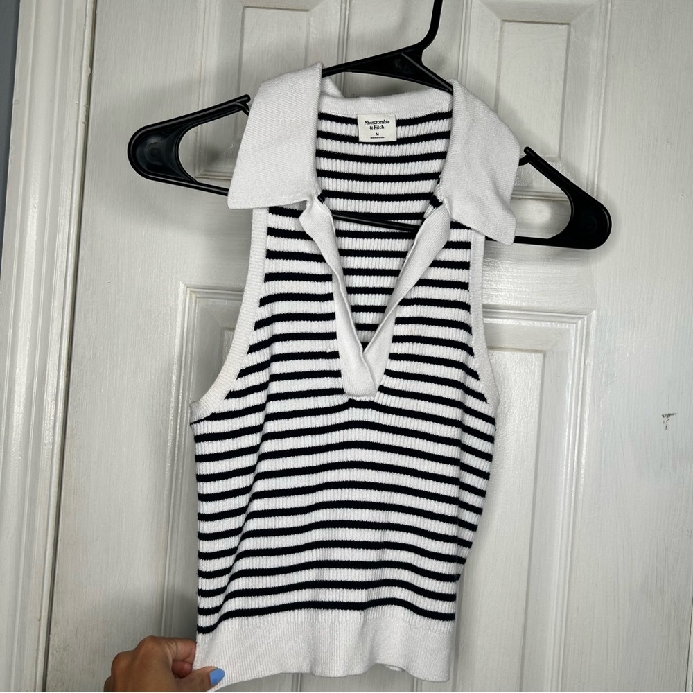 Abercrombie & Fitch Navy and White Striped Sleeveless Knit Top